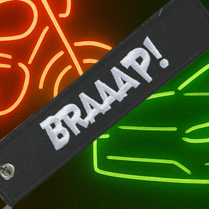"Braaap" _ Porte-Clé brodé